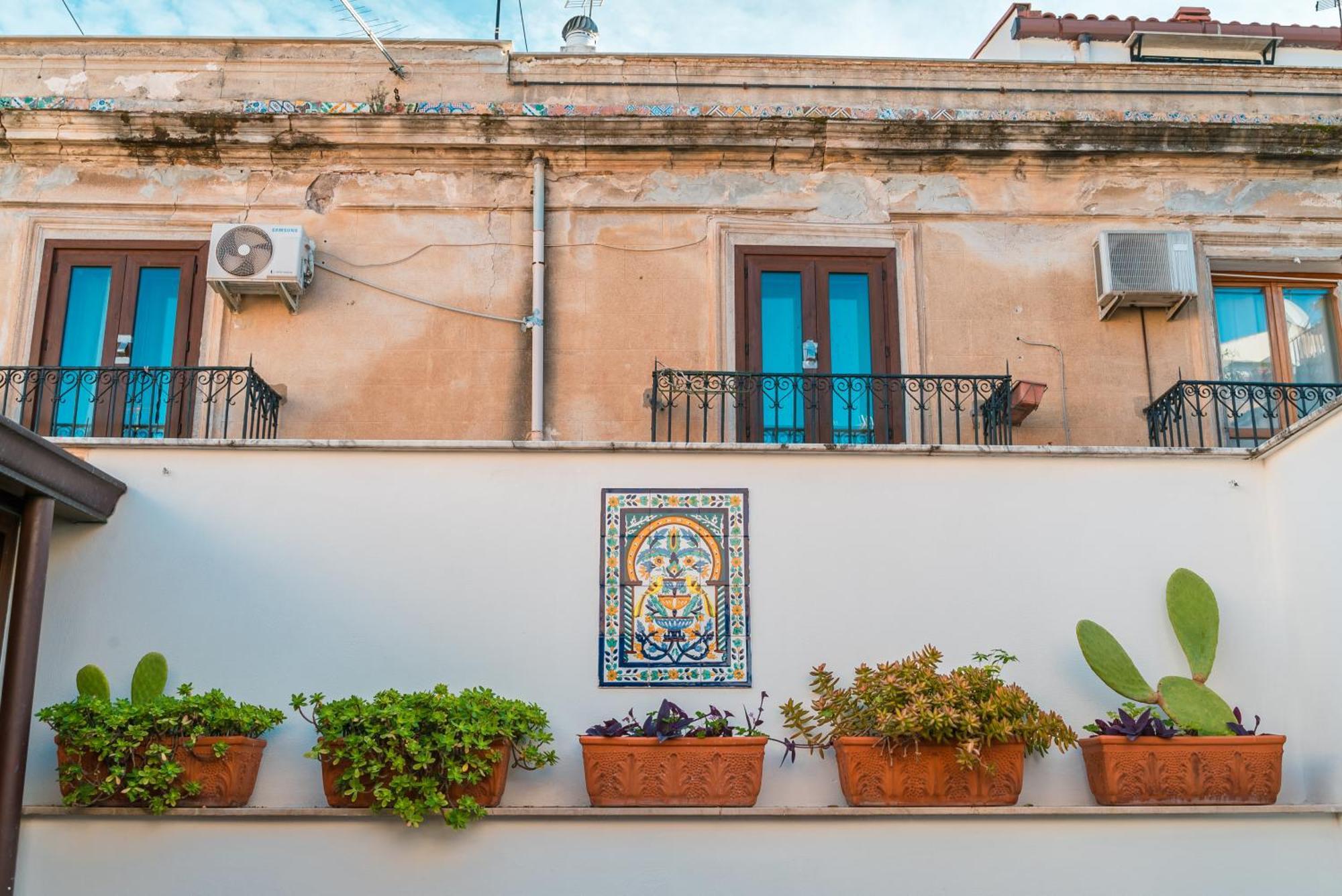 A Casa Del Gioielliere Apartment Палермо Екстериор снимка